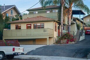 Building Photo - 1014 1/2 Hyperion Ave