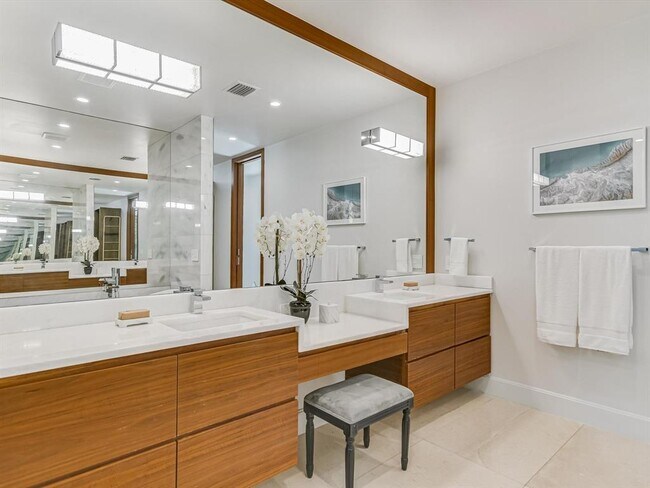 Building Photo - 1601 Barn Swallow Dr