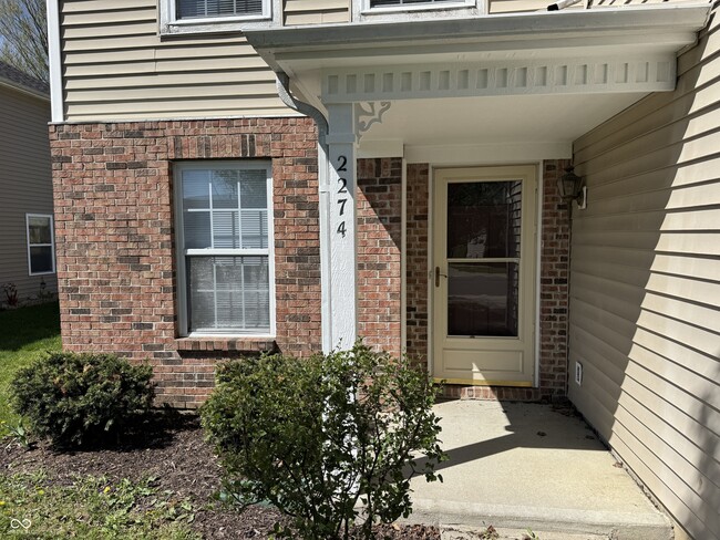 Building Photo - 2274 Bridlewood Dr