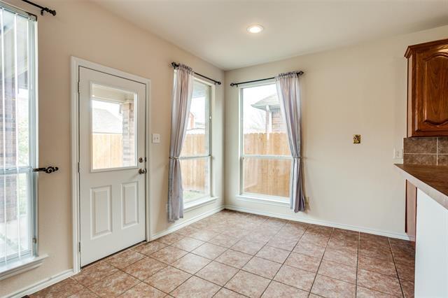 Building Photo - 2625 Alpena Dr