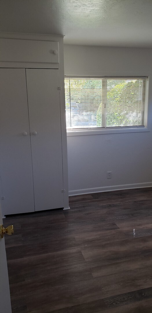 Building Photo - Excellent, Well Preserved and Restored 3 Bedroom Home - Available Soon!