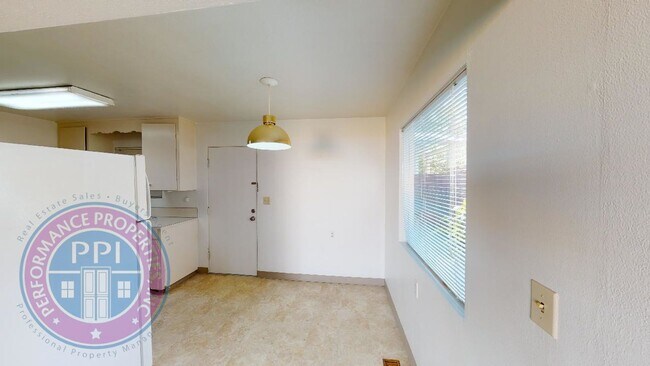 Building Photo - lac831