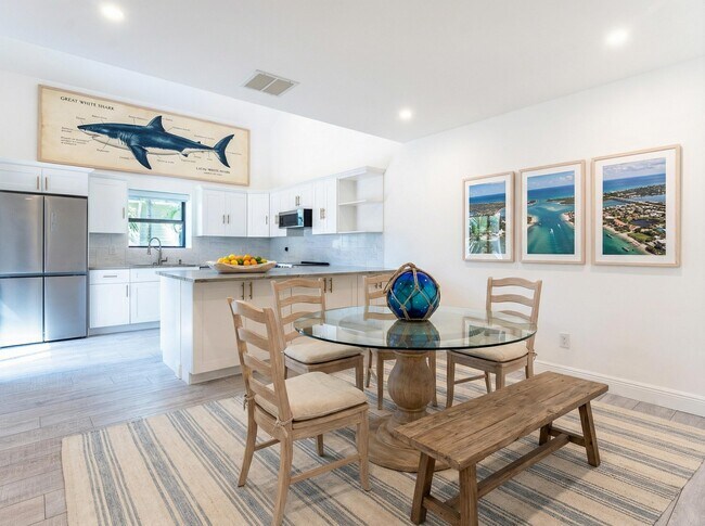 Building Photo - 302 Summerwinds Ln