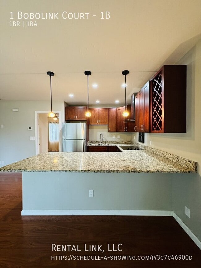 Building Photo - 1 Bobolink Ct