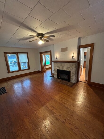 Building Photo - 415 Whittier Ave