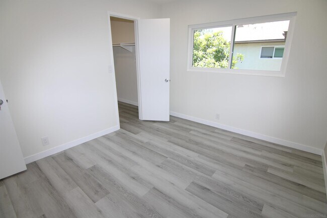Building Photo - 9793 Caminito Cuadro