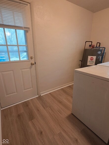 Building Photo - 10701 Broadway St