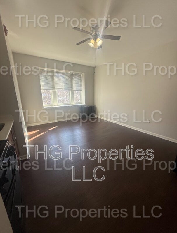 Building Photo - 641 Lincoln Ave