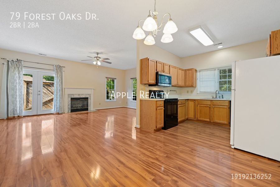 Building Photo - 79 Forest Oaks Dr
