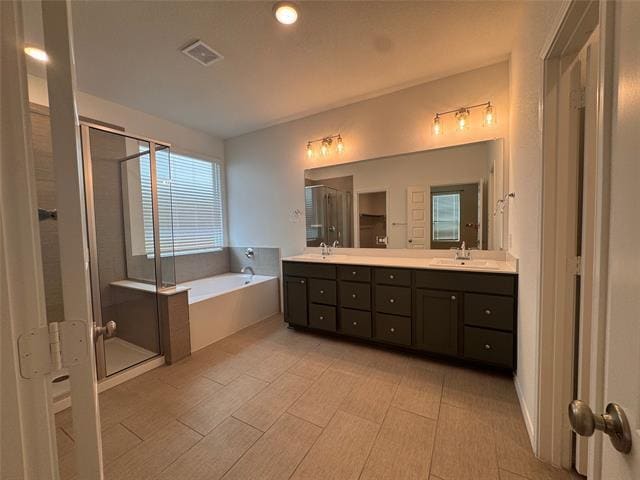 Building Photo - 8134 Grotto Dr