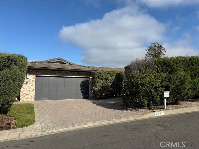 Building Photo - 2897 Chateau Way