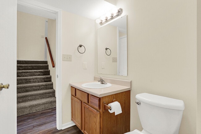 Building Photo - 1082 Fairlane Ct