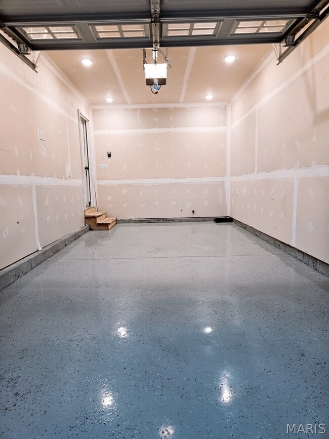 Building Photo - 367 Newbridge Wy