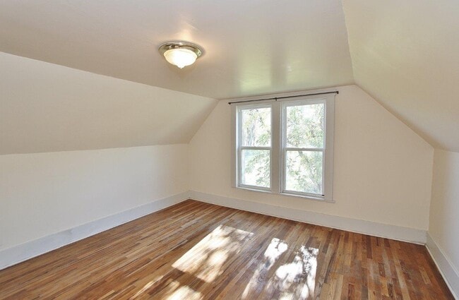 Building Photo - 3344 W South Slope Rd