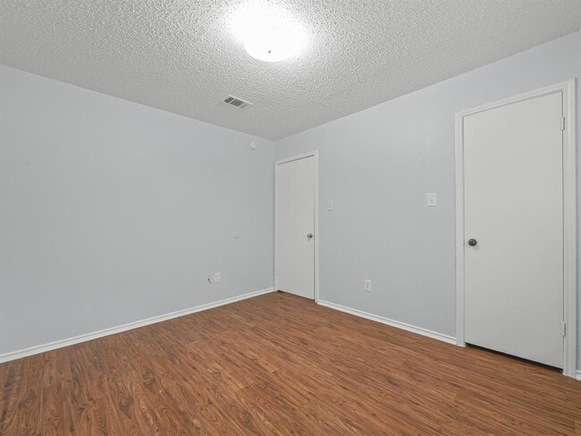 Building Photo - 1816 Rawhide Loop