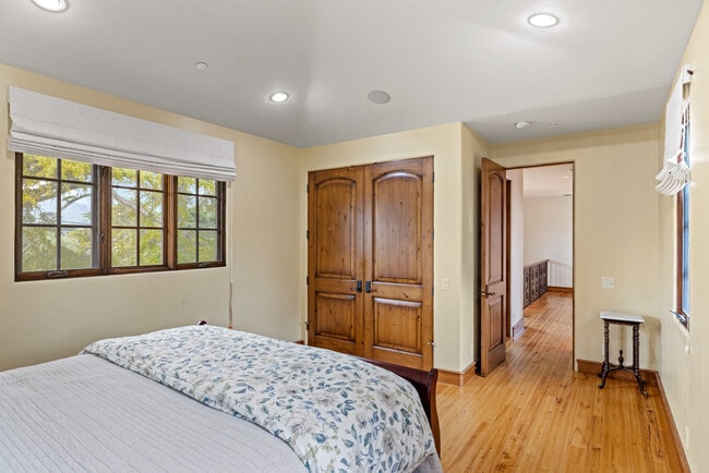 Building Photo - 3317 Taylor Rd