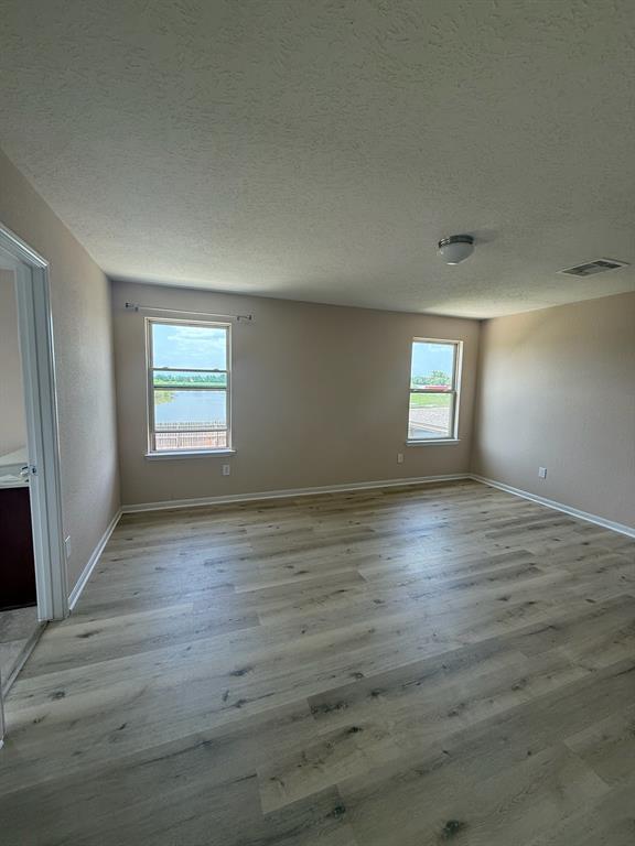 Building Photo - 2514 Hawthorn Park Ct