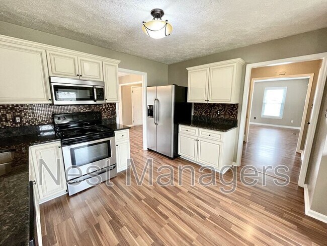 Building Photo - 4206 Buckhurst Dr
