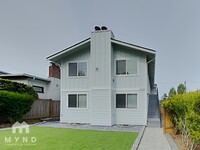 Building Photo - 4729 Delridge Way SW