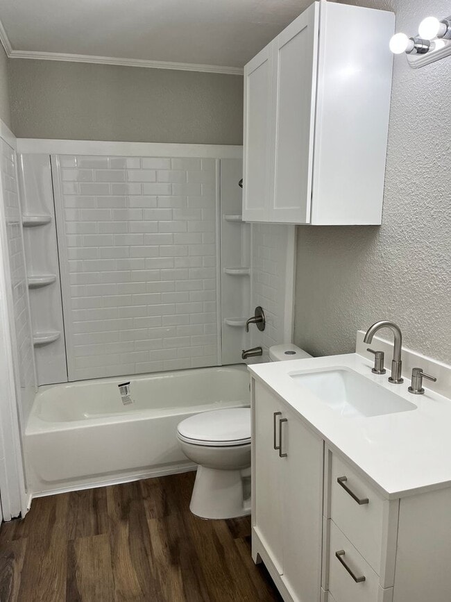 Building Photo - 3 Bedroom 1.5 Bath House in PG School Dist...