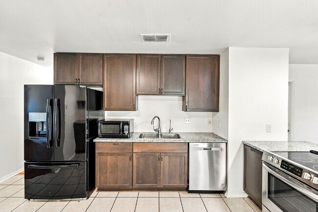 Building Photo - Ask about current rent incentives and specials being offered and book your self guided tour today.