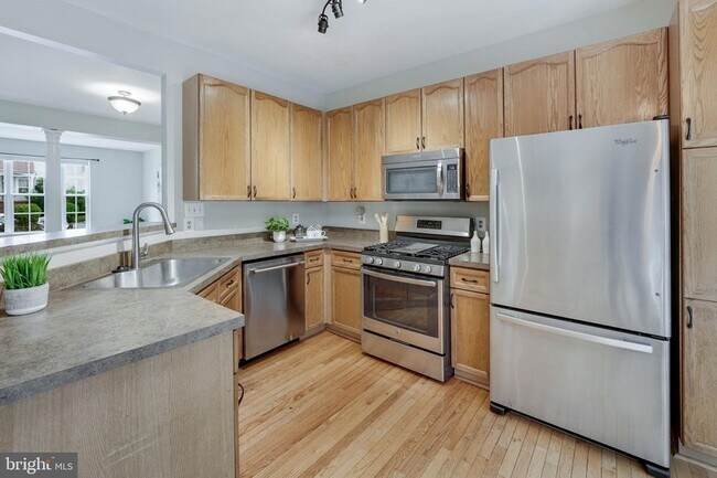 Building Photo - 4888 Ebb Tide Ct
