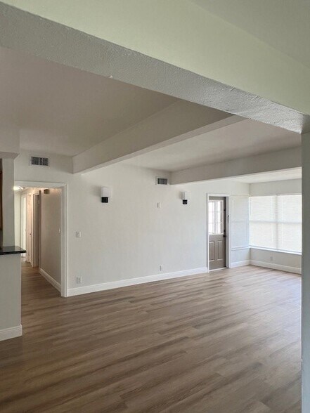 Building Photo - 2810 S French Ave