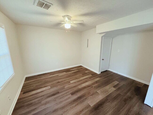 Building Photo - Welcome Home to Timeless Charm and Modern ...