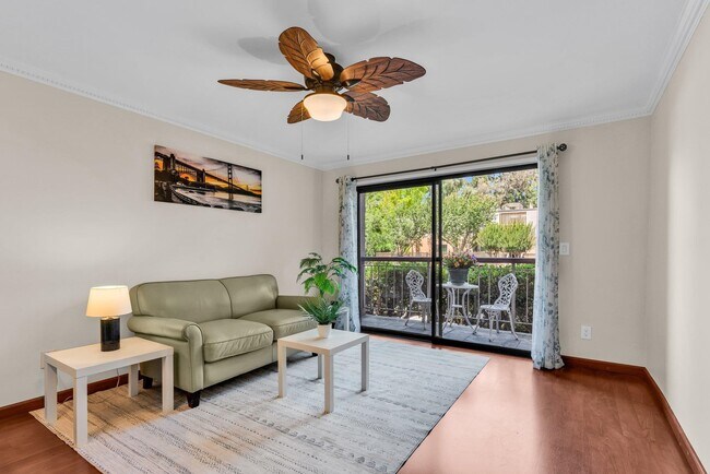 Building Photo - 470 N Civic Dr