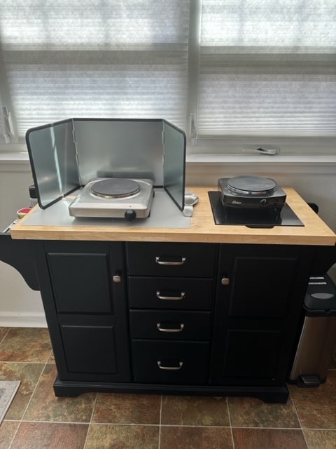 Hot plates - 903 Prospect Avenue