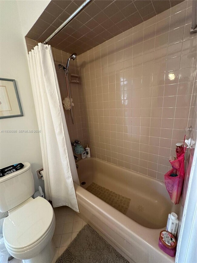 Building Photo - 120 Pocatella St