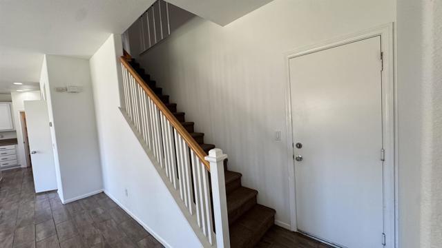 Building Photo - 973 Yosemite Dr