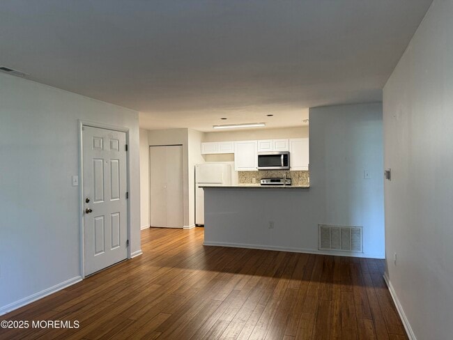Building Photo - 58 Meadow Ridge Rd