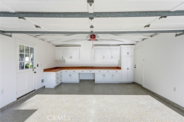 Building Photo - 400 Pirate Rd