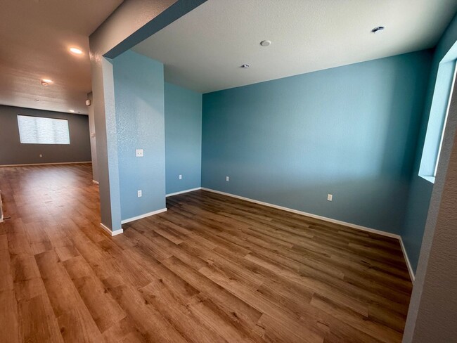 Building Photo - 716 Galloway Dr