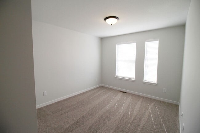 Building Photo - 2324 Lovie Ln