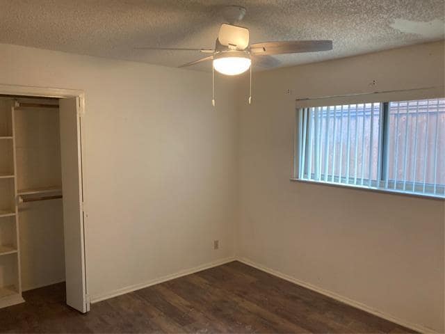 Building Photo - 925 Boone Dr