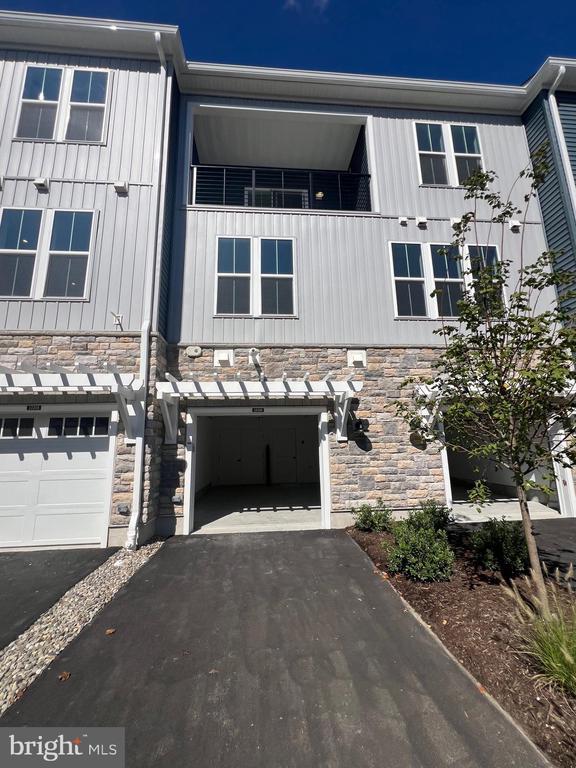 Building Photo - 10106 Donatello Dr