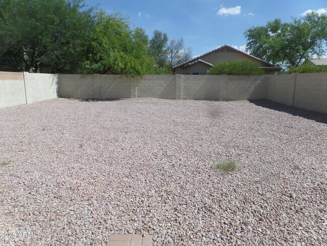 Building Photo - 3901 E Morenci Rd