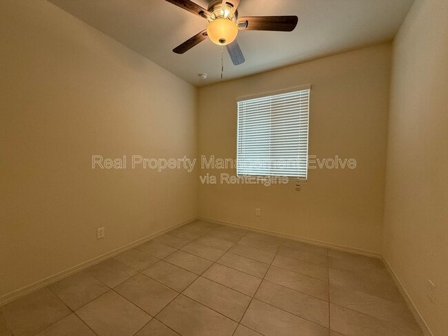 Building Photo - 8755 W Solano Dr