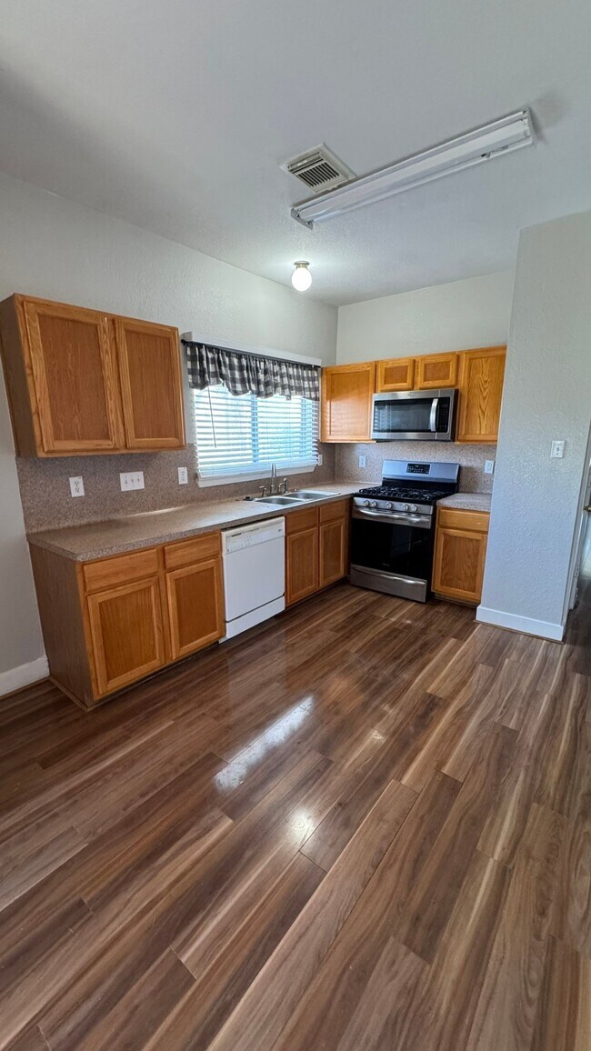 Building Photo - 11923 Prior Park Dr