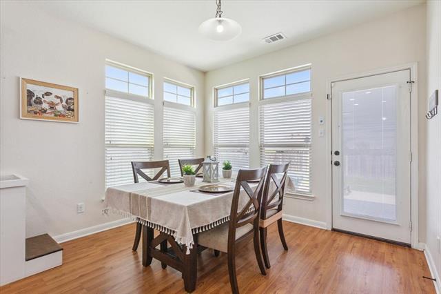 Building Photo - 10856 Burnham Dr