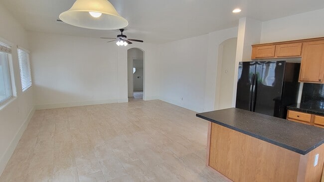 Building Photo - 4437 E Firestone Dr