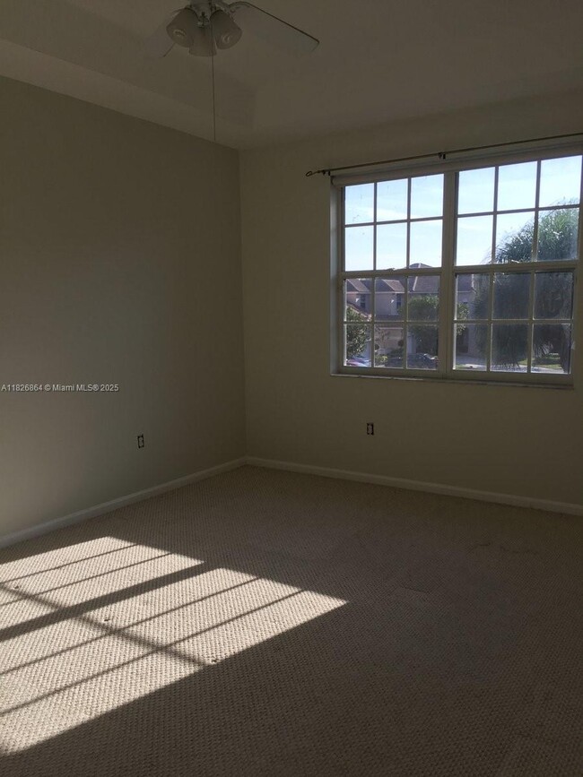 Building Photo - 6568 Villa Sonrisa Dr