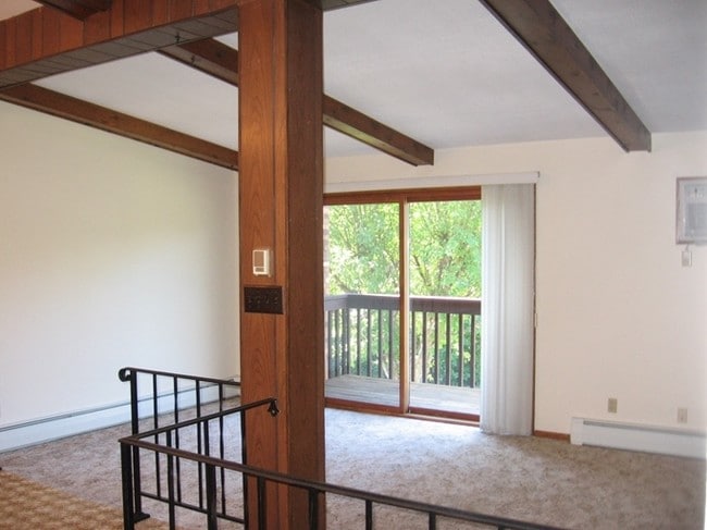 Living Room - Anderson Apartments