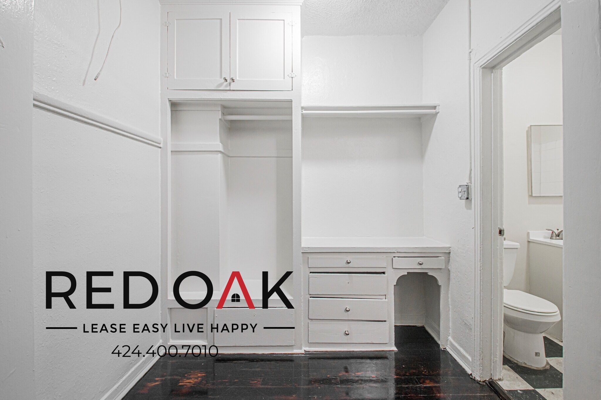 Building Photo - 425–427 S. Grand View St