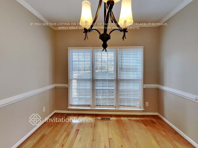 Building Photo - 117 Chickory Ln