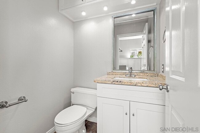 Building Photo - 4485 Sunset Bluffs Way