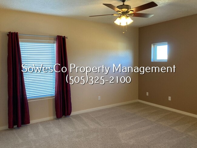 Building Photo - Beautiful Newer 3 Bedroom Home w/ Garage