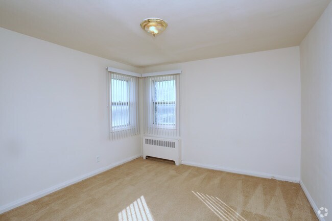 westland gardens apartments townhouses baltimore md apartment finder